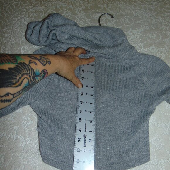 Gymshark Heather Gray Stretchy Ribbed Thermal Knit Hoodie Activewear Gym Workout - Picture 9 of 10